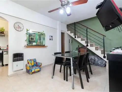 Depto Tipo Casa en Venta de 3 ambientes