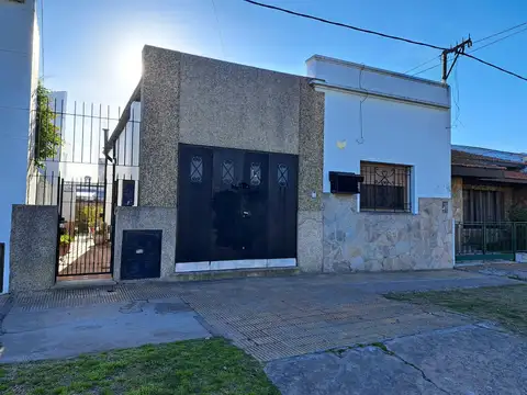 Calle 13  e/  530 y 531