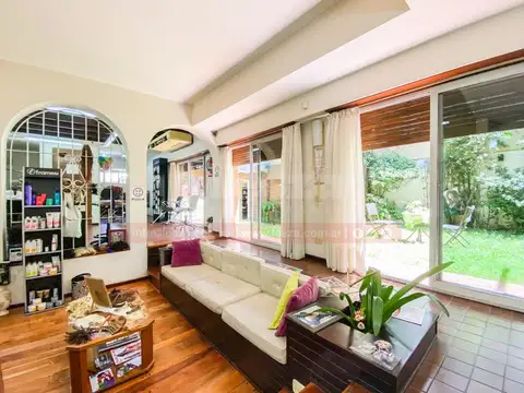 Local con vivienda en muy buena ubicación