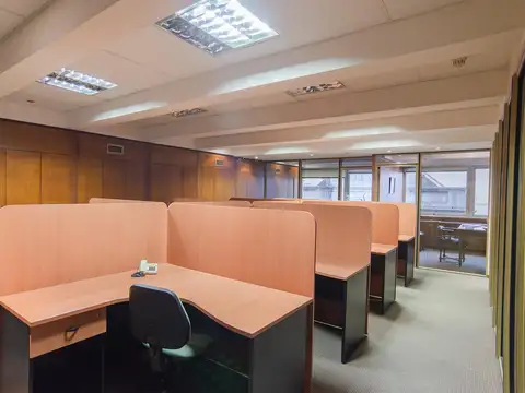 VENTA OFICINA EN RECOLETA