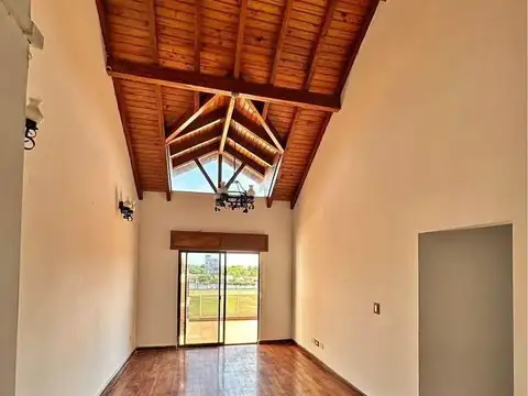 Av. Tambor de Tacuarí y Lavalle