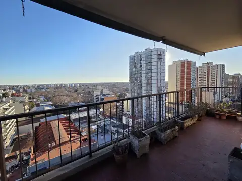 Venta Departamento cinco ambientes Vicente López  cochera fija opcional – no incluida en precio