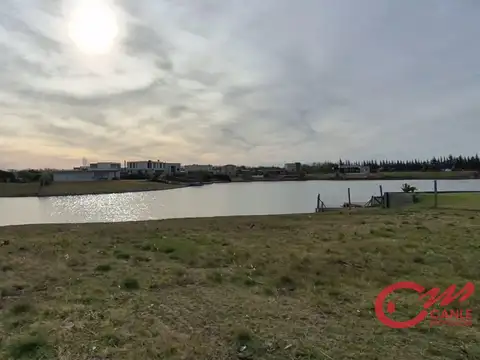 Lote en venta en San Sebastián, área 8 a la laguna
