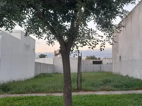 Terreno en venta en Ricardone