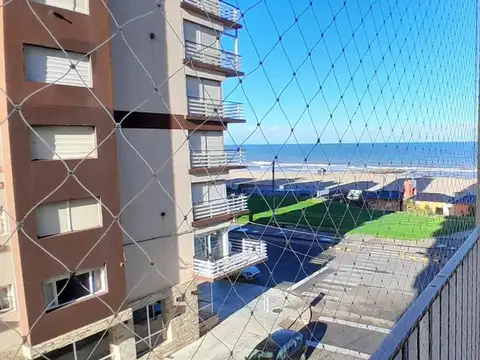 Avenida 12 700
