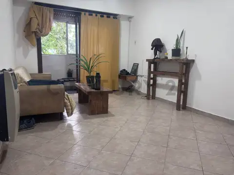 4 e/ 61 y 62 1400, Piso 0