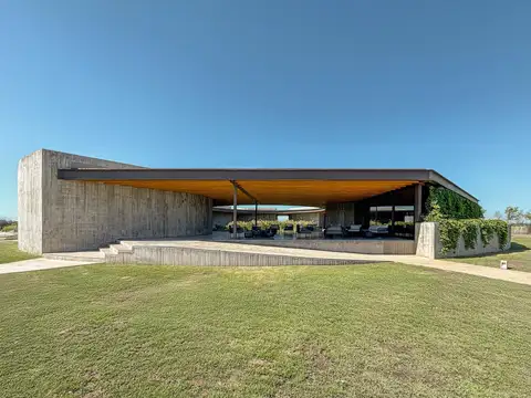 Terreno en Venta 20  mts Frente