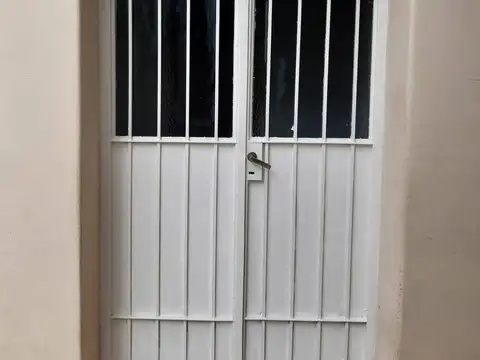 Depto Tipo Casa en Alquiler 45 años