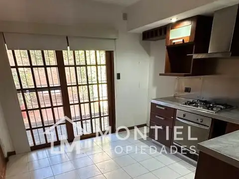 Casa en Venta en Ciudad Jardín del Palomar, USD 115.000