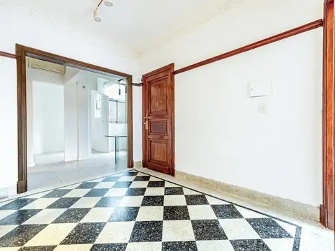 Venta San Nicolás Semipiso 3 amb con balcón Al Frente.