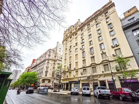 Venta San Nicolás Semipiso 3 amb con balcón Al Frente.