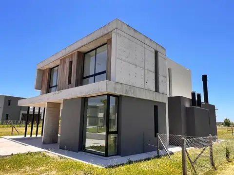 Casa en Venta 1 año