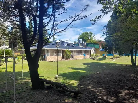 Casa 5 ambientes con 3 baños