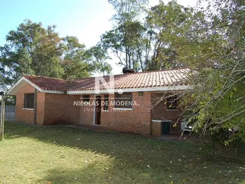 Casa 4 ambientes con 2 baños