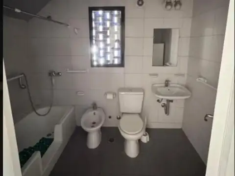 ORR. Venta de departamento con cochera. Apta credito
