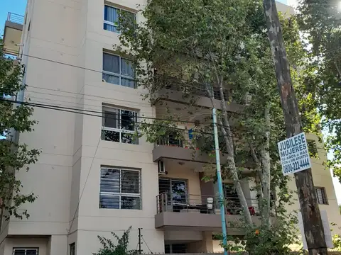 Depto. de 2 amb. en venta | Berazategui Centro