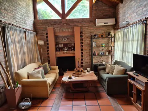 Casa en Alquiler Temporal con 1 cochera