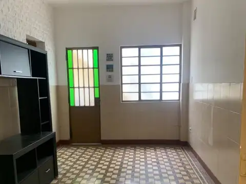 2 amb P Baja  amplios con comedor diario y cocina indepte  p