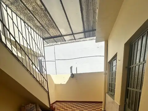 2 amb P Baja  amplios con comedor diario y cocina indepte  p