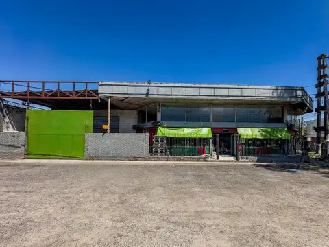 Avda Calchaqui al 1500