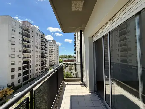 ¡Hermoso 3 Ambientes al Frente con Balcón en Villa Lugano!