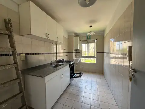Cabo primero Julio Omar Benítez 4200, Piso 4