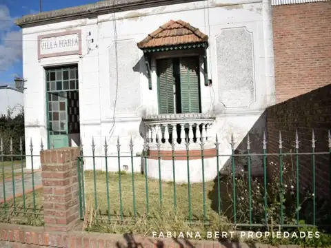 Casa 6 ambientes con 1 baño