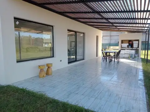 Casa Acacias Puertos del lago