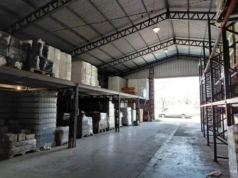 Galpon en Venta en Antartida Argentina, $ 2.000.000