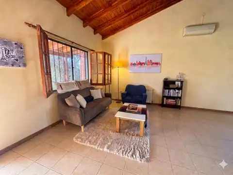 Chalet con Departamento independiente en Venta!