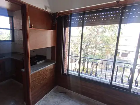 Departamento en Alquiler en Villa Lynch, $ 700.000