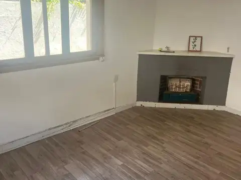 Depto Tipo Casa en Alquiler de 2 dormitorios