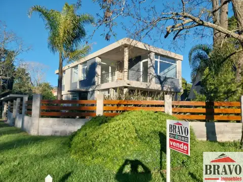 EXCLUSIVA CASA / CHALET 4 AMBIENTES ZONA RESIDENCIAL | EN VENTA | VILLA GESELL