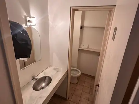 Oficina en Alquiler en Monserrat, $ 500.000