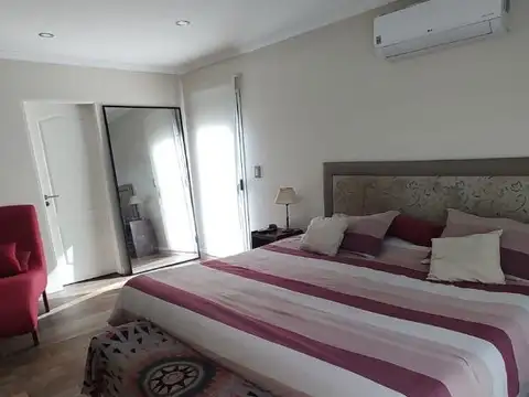 Casa en Alquiler de 4 dormitorios