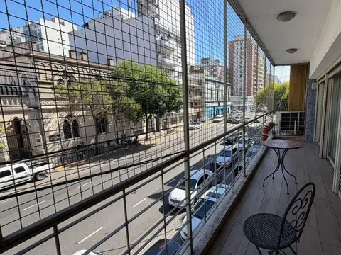 Av. Jujuy  al 1200