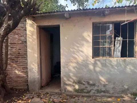 Casa 2 ambientes con 1 baño