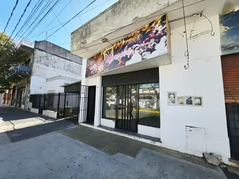 Alquiler Local en Villa Bosch zona comercial y escolar