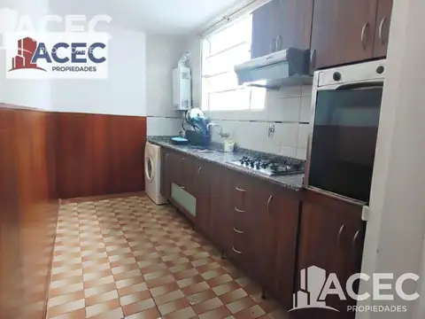 Cochabamba  100 -  Piso 2º Dpto B