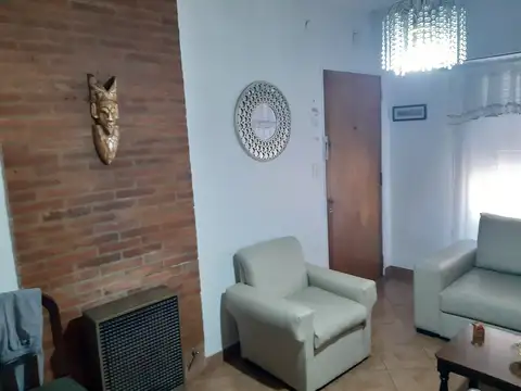 Casa en Venta en Haedo Sur, USD 170.000