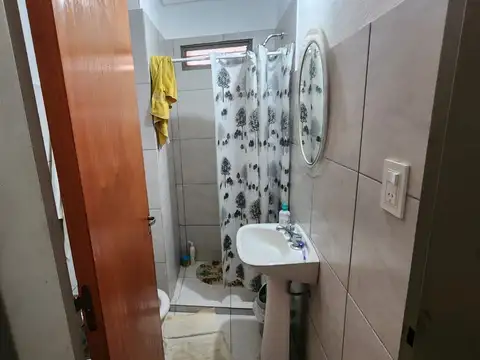 Monoambiente a la venta en Tanti. (C481)