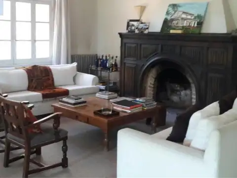 Casa en Alquiler Temporal con 6 cocheras