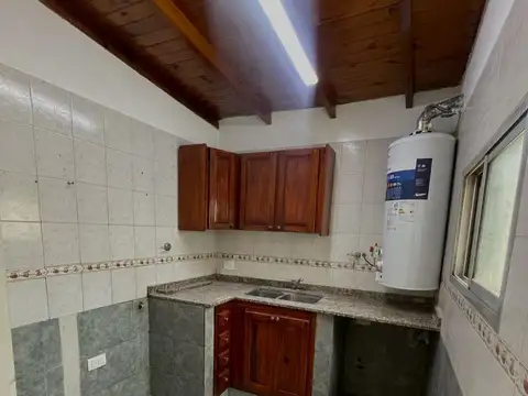 Depto Tipo Casa 3 ambientes con 1 baño