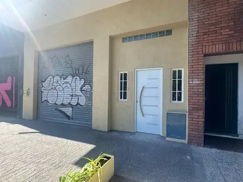 Avenida Rivadavia 16800