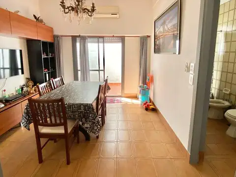 Depto Tipo Casa 2 ambientes con 1 baño