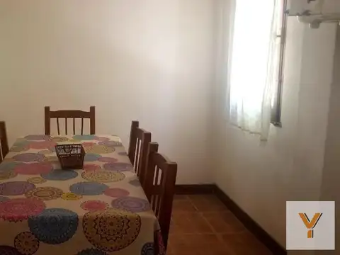 Oficina 18 ambientes con 7 baños