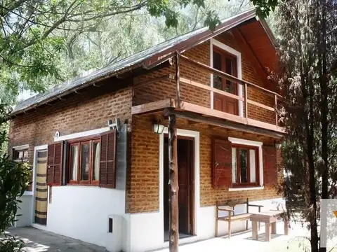 Edificio Comercial - 12 Dormitorios 7 Baños - 900Mts2 - Reta