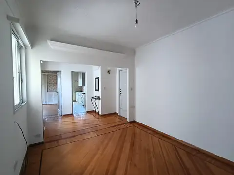 Av. Belgrano 2600, Piso 5