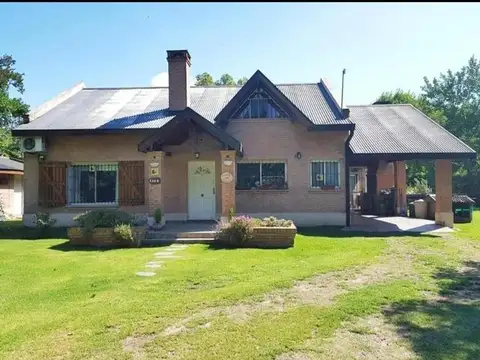 Mgm. Excelente casa quinta en Venta Loma Verde