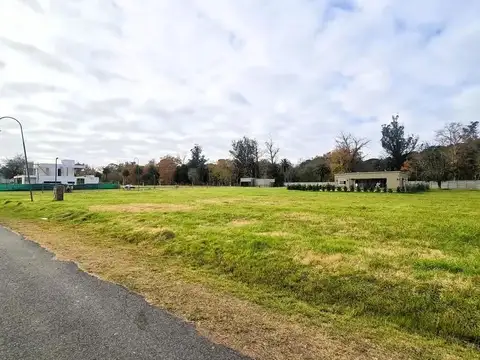 Terreno en venta - 859mts2 - Berazategui